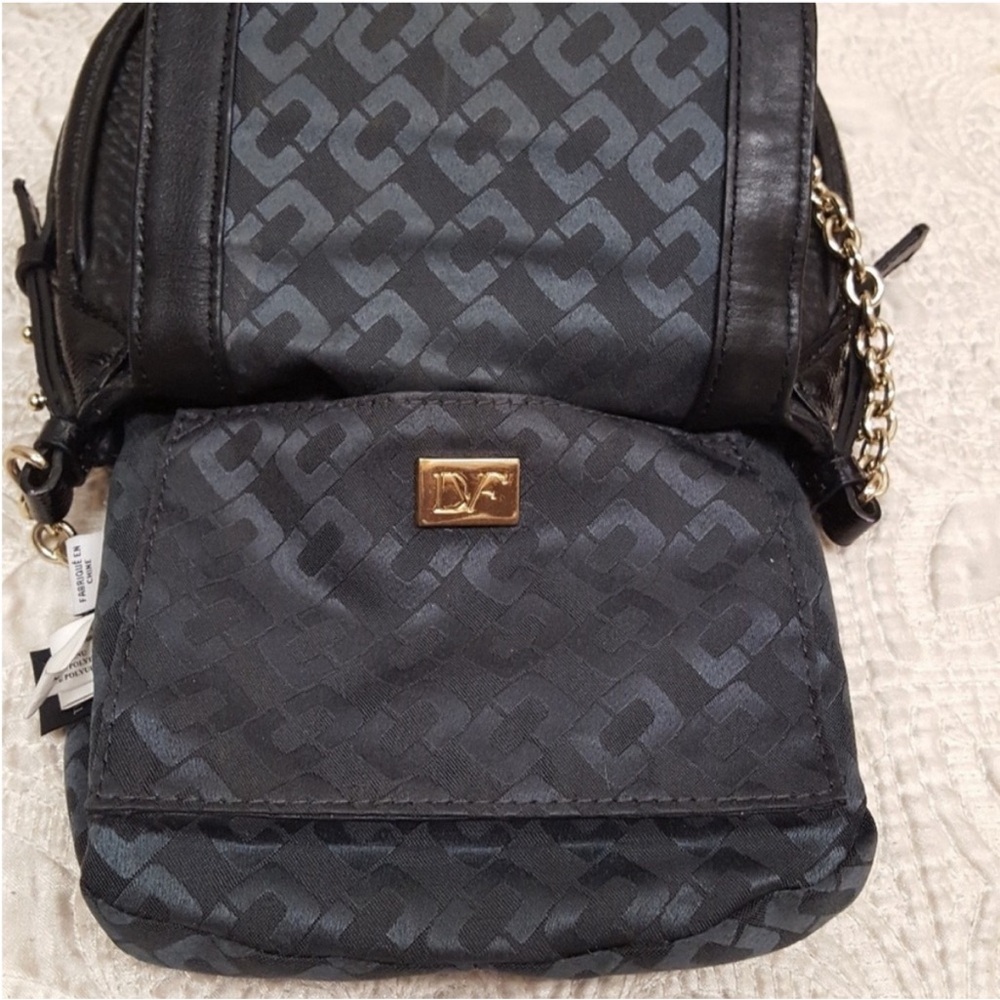 Diane von Furstenberg Sutra Mini Leather Crossbody bag purse black gold strap - Picture 7 of 8